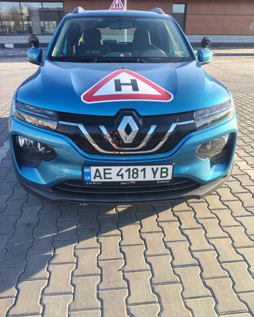 Уроки водіння на автоматі Кривий Ріг | Shelby